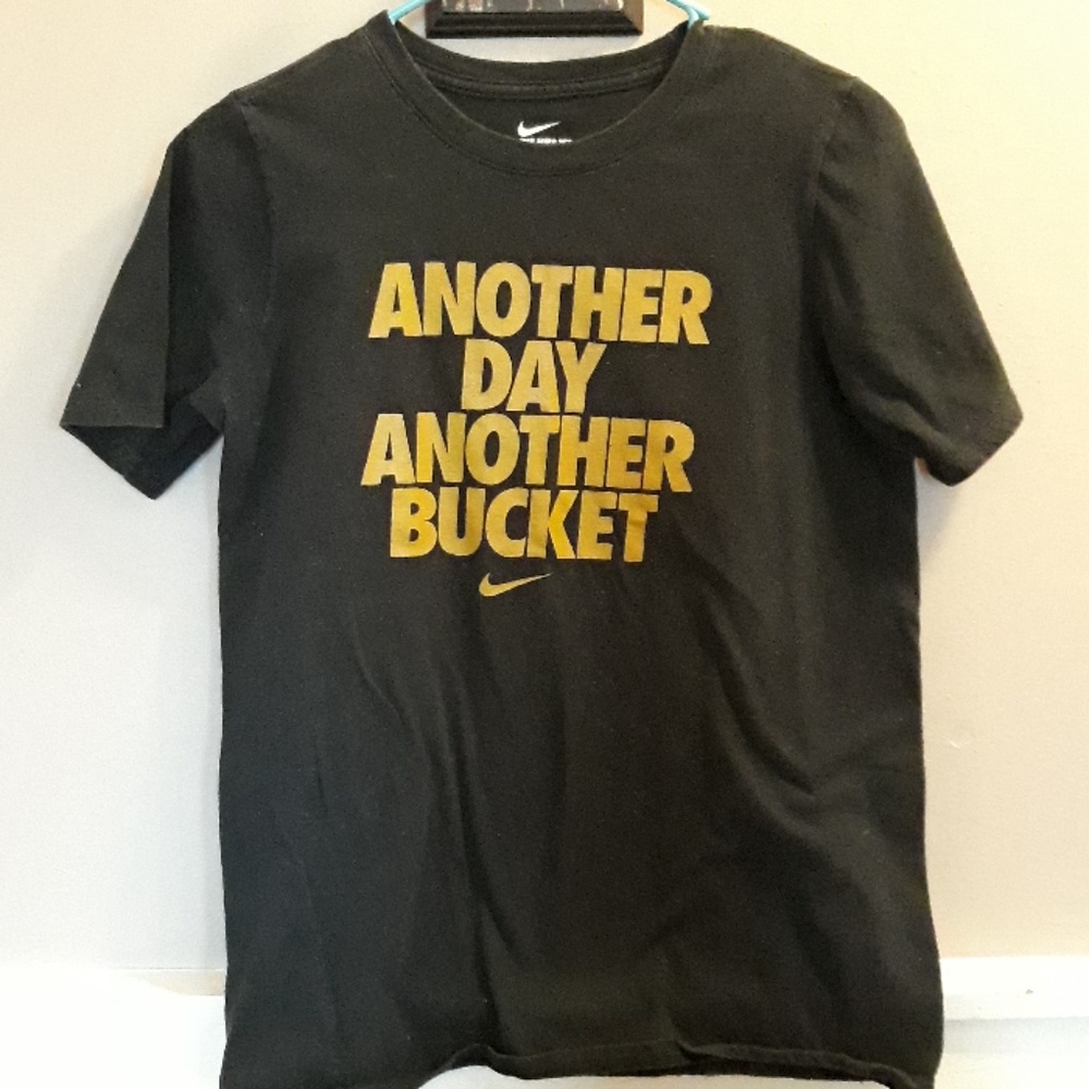 Boys Nike tshirt